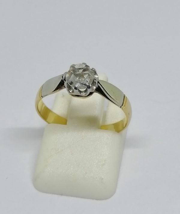 solitaire en or bicolore avec rose de diamant vers 1900