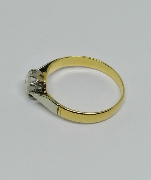 bague solitaire en or bicolore avec rose de diamant vers 1900