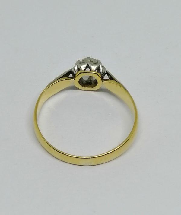 bague solitaire en or bicolore et rose de diamant vers 1900