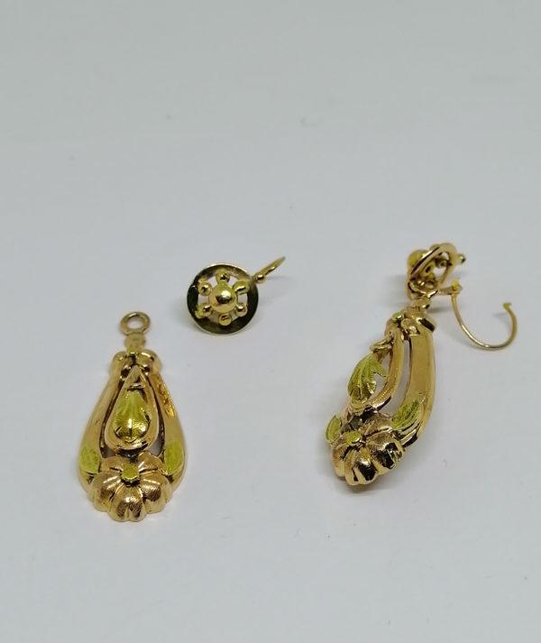 boucles d'oreilles en or rose et vert pendantes vers 1870