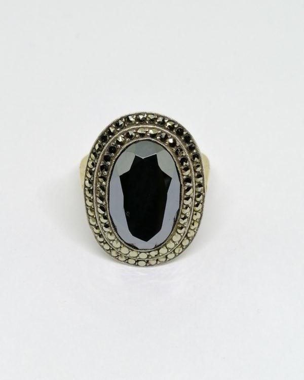 bague argent/or, avec hématite ovale et marcasites art déco vers 1930.