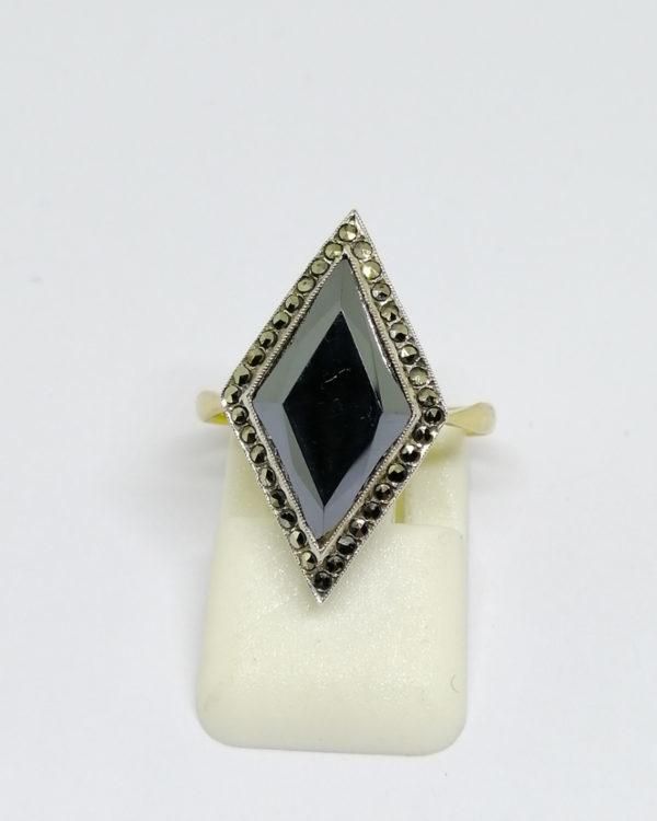 bague argent/or, avec hématite de forme losangique et marcasites art déco vers 1930.