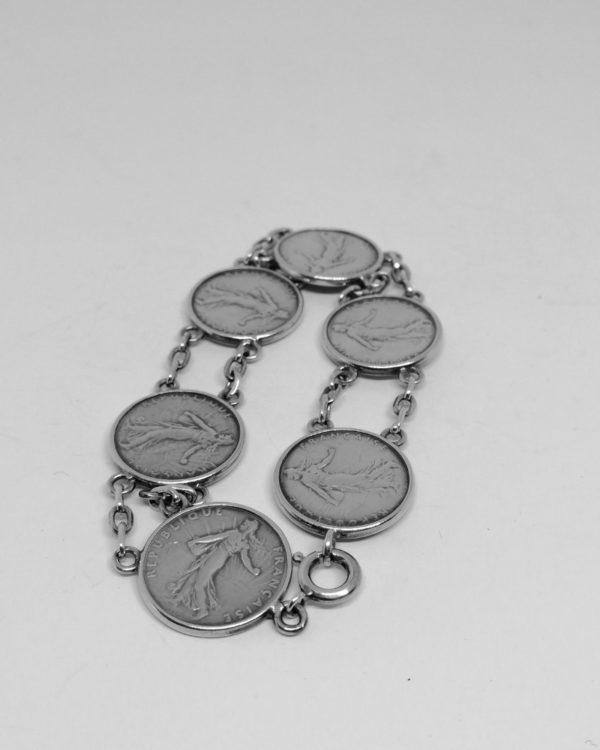 bracelet argent avec pièces de monnaies françaises vers 1930-40.