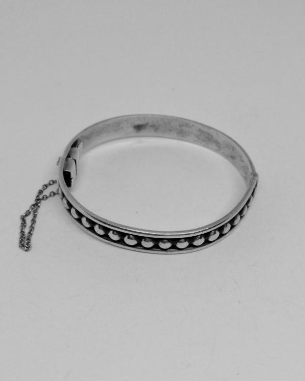 bracelet argent jonc pour bébé ou enfant vers 1900.