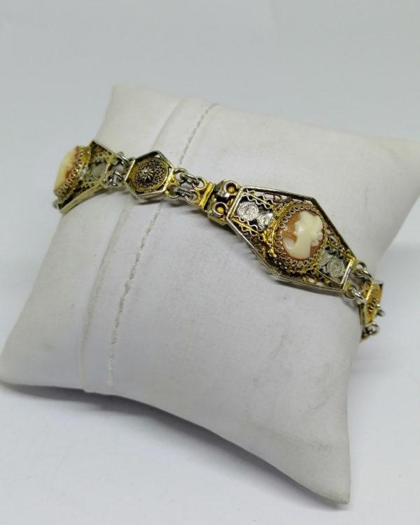 bracelet argent vermeil filigrané et camées coquillage vers 1930.