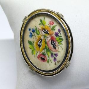 broche/pendentif argent et vermeil, avec peinture miniature représentant des fleurs vers 1930-40.