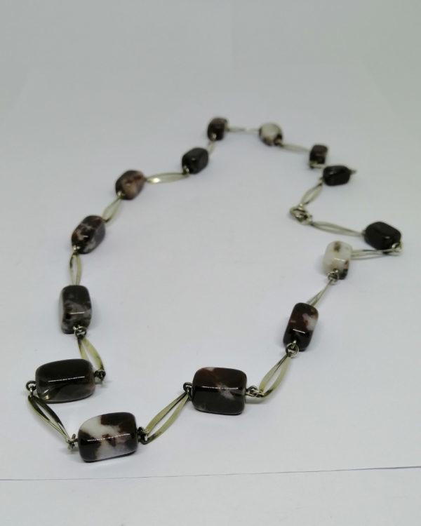 collier argent et cabochons de pierres vintage vers 1960-70