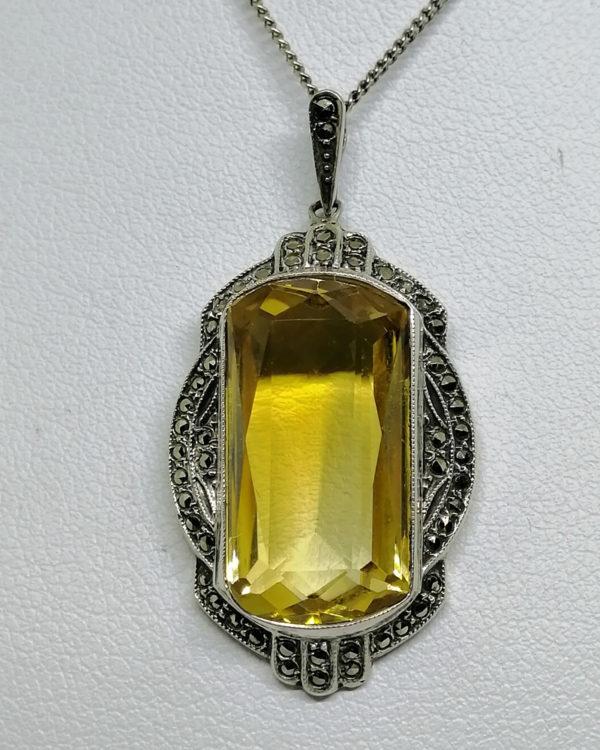 pendentif argent avec citrine et pavage de marcasites art déco vers 1930.