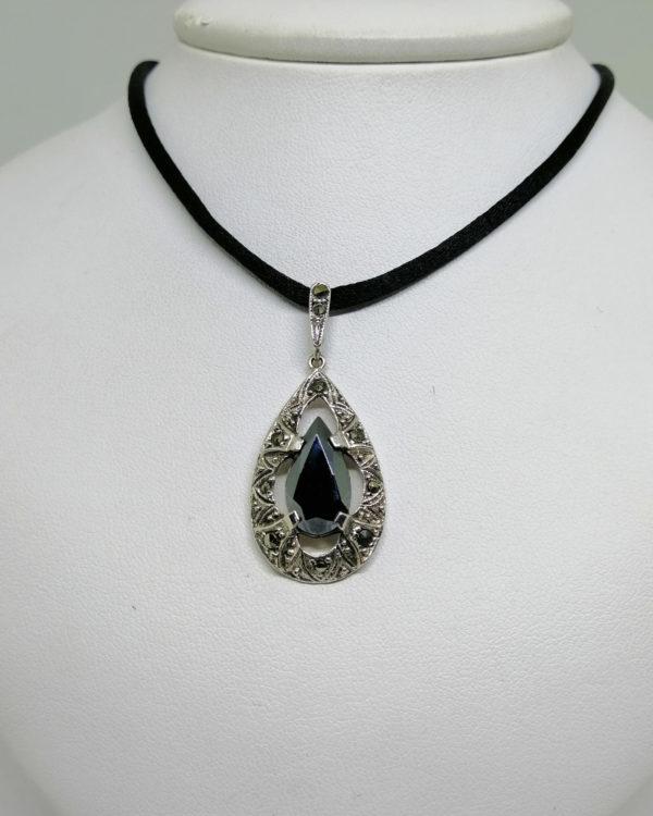 pendentif argent en forme de goutte avec hématite et marcasites art déco vers 1930.