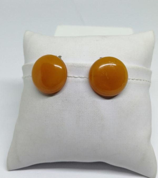 Boucles d'oreilles clip bakélite brune.