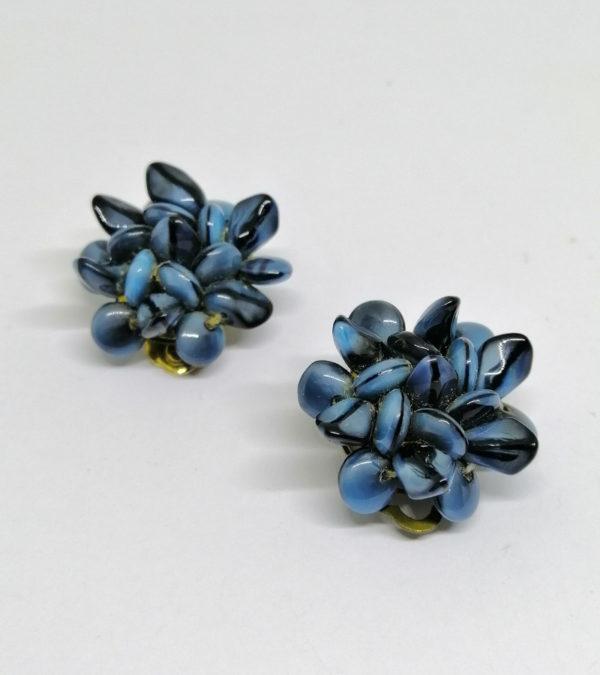 Boucles d'oreilles, clip, assemblage en verre de couleur bleu et noir. – Image 2