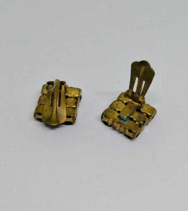 Boucles d'oreilles, clip, en noir et blanc de forme carré. – Image 3
