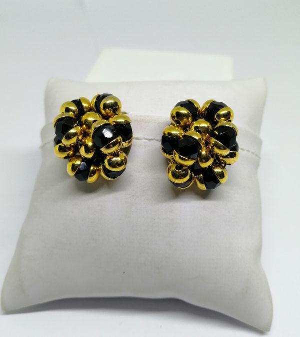 Boucles d'oreilles, clip, laiton et strass noir.
