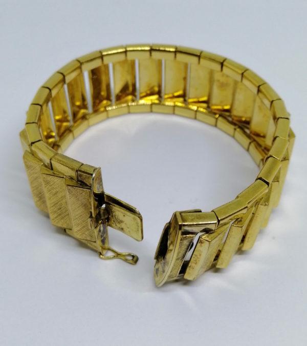 Gros bracelet souple en métal jaune doré, de la Marque Amérikaner, 1940-50. – Image 6