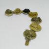 Bracelet en métal , et camées en composition de pierre de lave. – Image 4