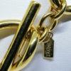 Collier gros maillon en métal jaune doré, signé de la marque Monet. – Image 4