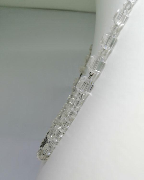 Collier en cristal blanc , taillé façon baguettes. – Image 3
