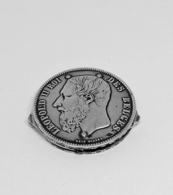 Nécessaire à manucure de poche, avec pièce en argent massif. – Image 2