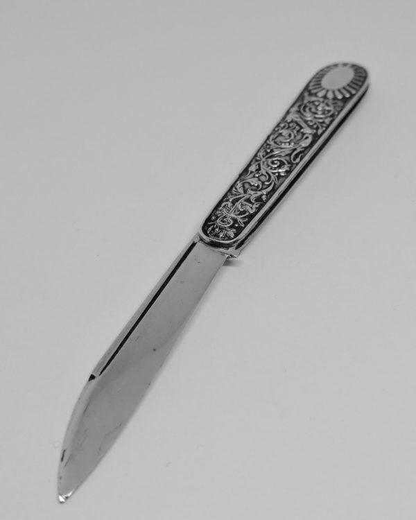 Ouvre-lettre de poche, en argent massif, façon couteau. – Image 3