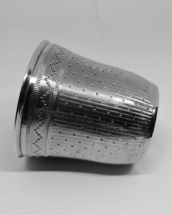 Timbale argent massif, décor guilloché, Orfèvre César Tonnelier, Paris. – Image 3