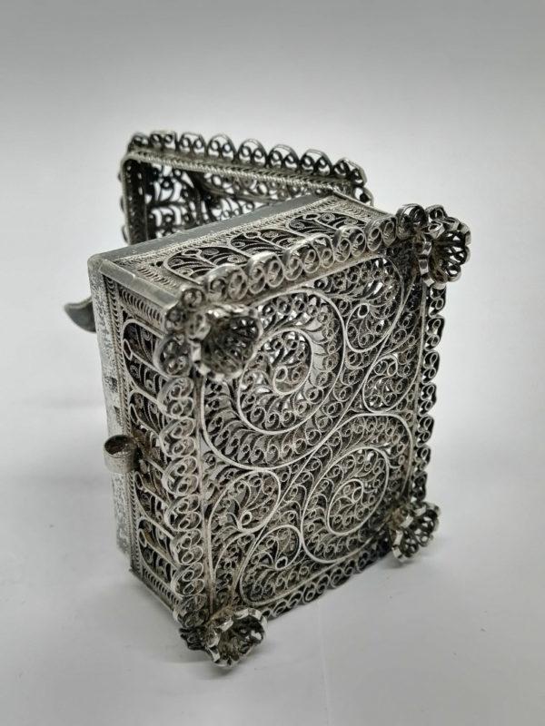 Petit coffret en argent massif entièrement filigrané, Russie 1821. – Image 6