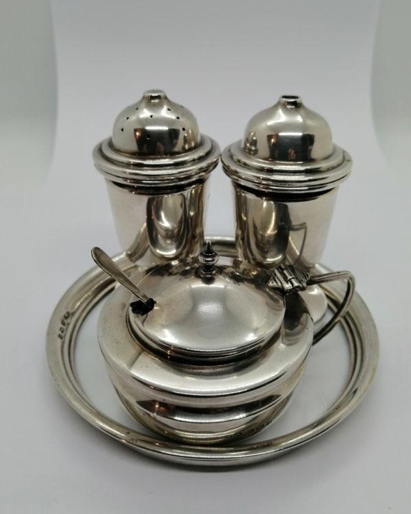 Ensemble 4 pièces à condiments, en argent massif , Anglais Art Déco, Birmingham 1932.