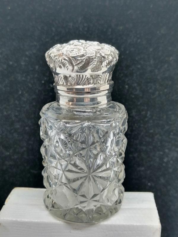 Petit flacon cristal et argent, Anglais Birmingham 1911. – Image 2