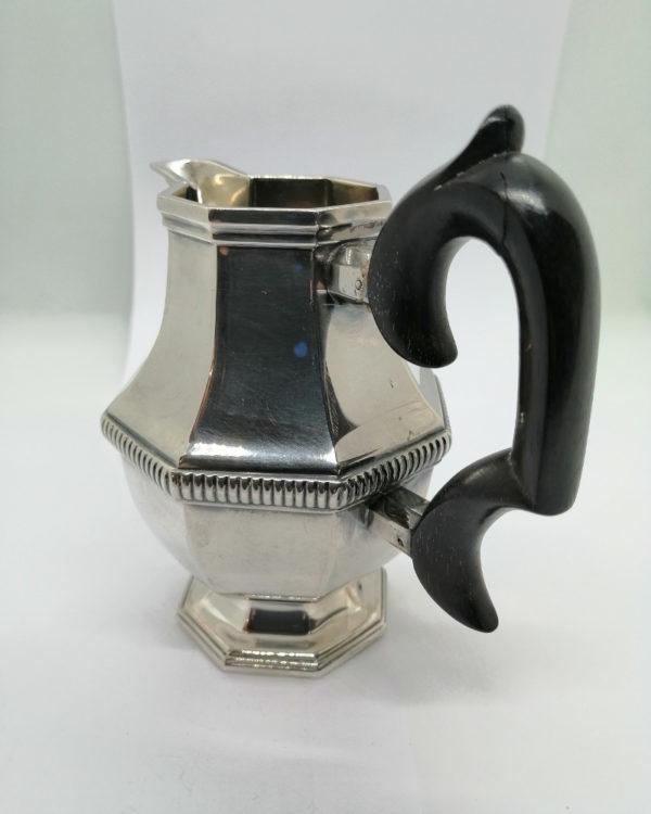 Pot à lait en argent massif et son anse en bois noir, Art Déco vers 1930. – Image 2