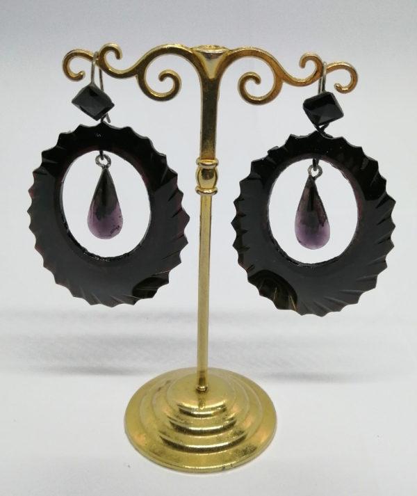 Boucles d'oreilles argent, grosse pampille en jais noir, fin 19ième siècle. – Image 2