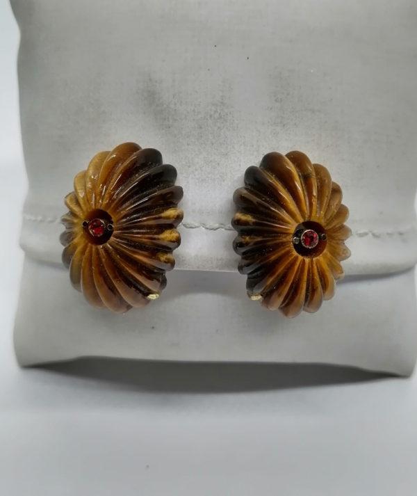 Boucles d'oreilles clip argent, vermeil, vintage, en oeil de tigre ouvragé. – Image 2