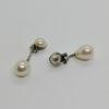 Boucles d'oreilles clip argent, anciennes en pampille et perles d'imitation. – Image 5