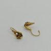 Boucles d'oreilles, dormeuses en plaqué or avec motif de rose, Art Déco. – Image 2