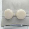 Boucles d'oreilles, clip avec bouton de matière noble.