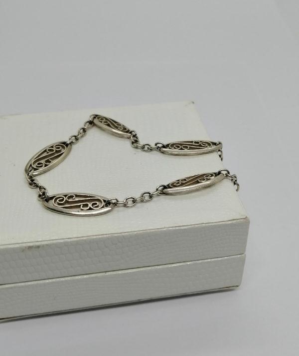 Bracelet argent , maille olive filigrané, 1920. – Image 3