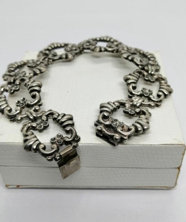 Bracelet argent, maillon ajouré et travaillé, signé WMF, Allemagne vers 1900-25. – Image 4