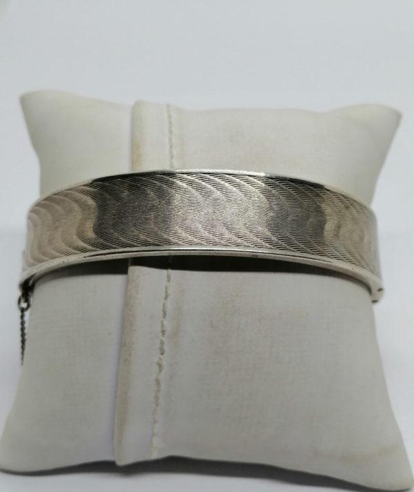 Bracelet argent, jonc totalement guilloché, Art Déco, vers 1930. – Image 2
