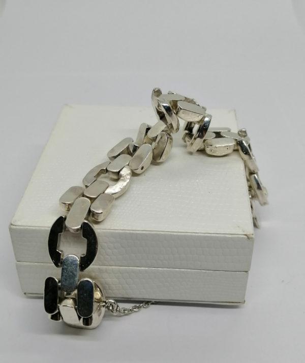 Bracelet argent, maille géométrique et à facettes , typique de l'Art Déco, vers 1930. – Image 3