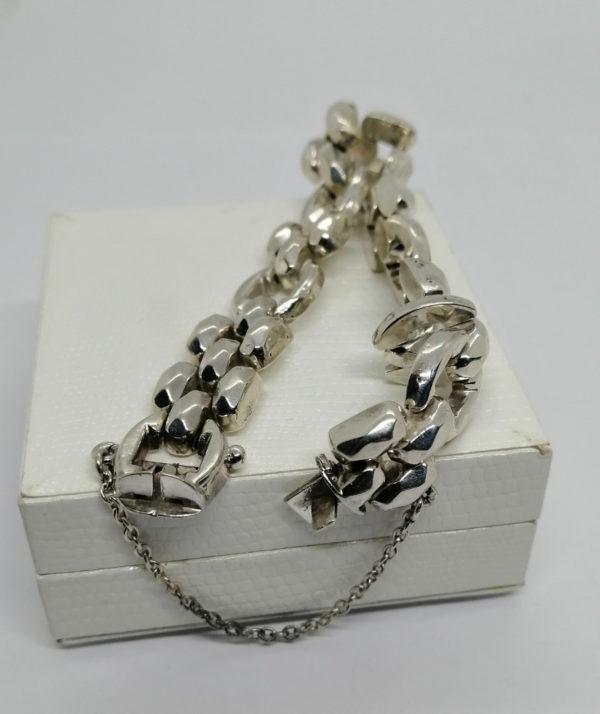 Bracelet argent, maille géométrique et à facettes , typique de l'Art Déco, vers 1930. – Image 4