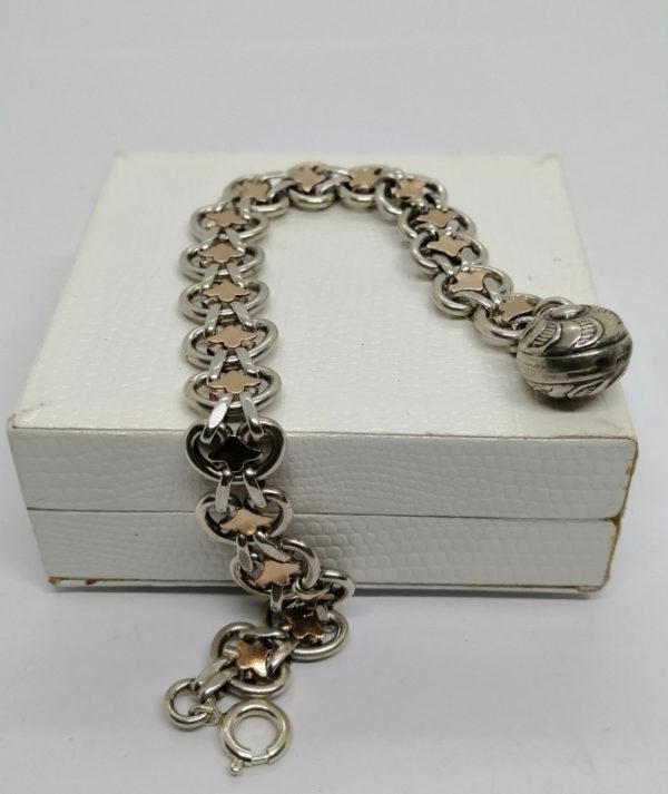 Bracelet argent, maille plate ajourée et bicolore, avec breloque, Paris. – Image 2