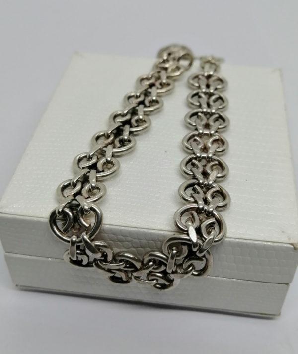 Bracelet argent, maille plate ajourée et bicolore, avec breloque, Paris. – Image 3