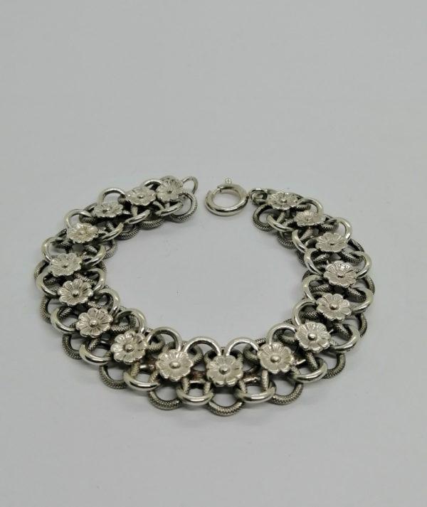 Bracelet argent, maille ancienne creuse et fleurettes, Paris vers 1900-20, Art Nouveau.