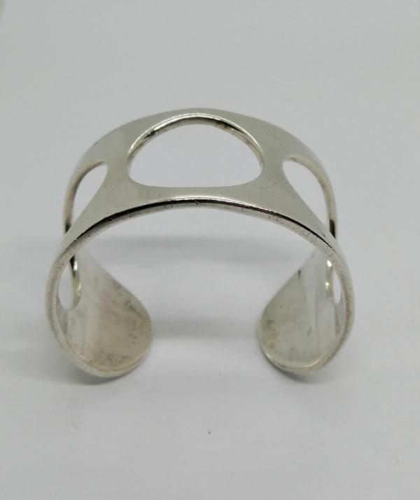 Bracelet argent, ajouré et courant minimaliste, signé H. Pozzo, Français vers 1970. – Image 2