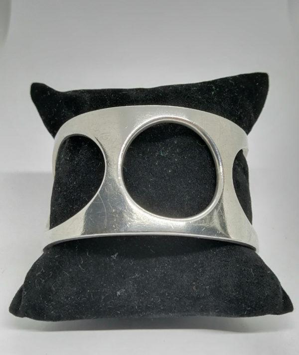 Bracelet argent, ajouré et courant minimaliste, signé H. Pozzo, Français vers 1970. – Image 4