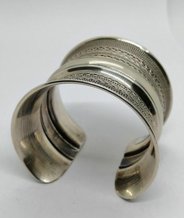 Bracelet argent, grosse manchette, décor en mailles de chaînes différentes. – Image 5