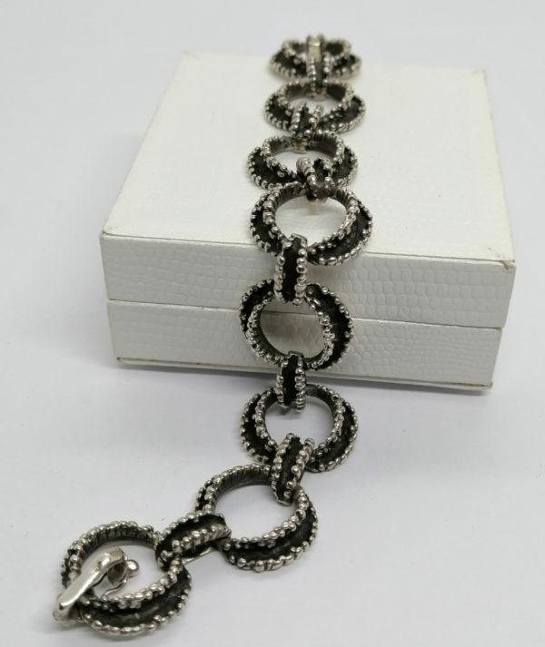Bracelet argent, grosse maille, façon fil tourné et perlé, France vers 1950-70. – Image 2