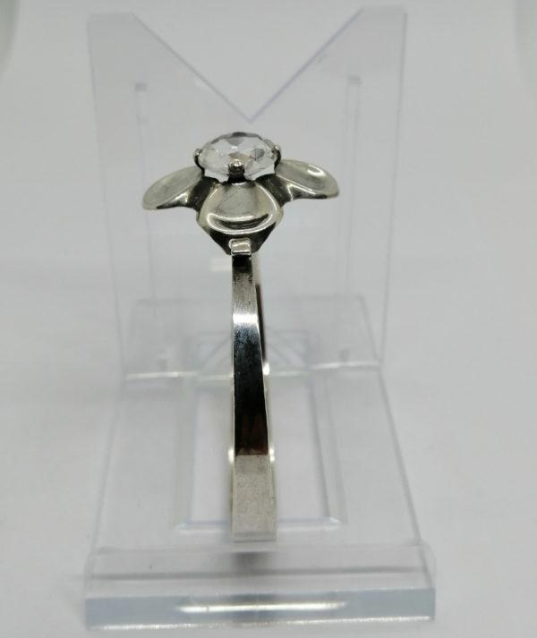 Bracelet argent, jonc et motif de fleur et cristal à facettes, 1970-80. – Image 4