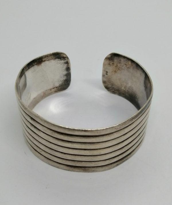 Bracelet argent, petite manchette, façon illusion de plusieurs anneaux.