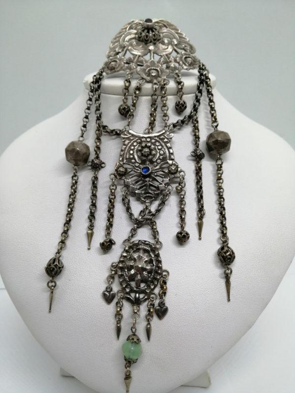 Broche de corsage, en trois parties et pampilles, argent du 19ième siècle. – Image 2