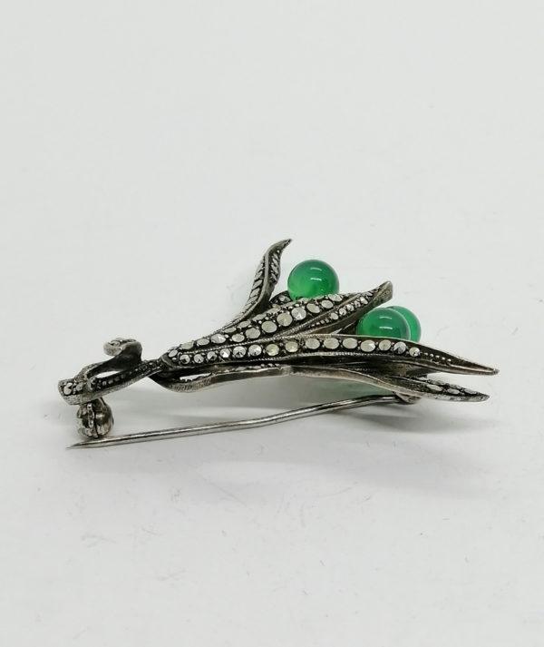 Broche argent , façon bouquet avec agate verte et pavage de marcasites. – Image 3