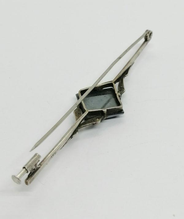 Broche argent, épingle hématite carrée, marcasites, Art Déco. – Image 3